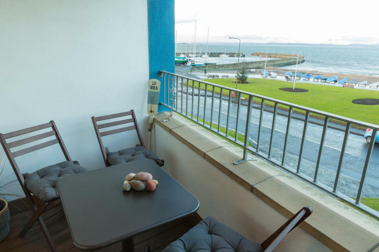 Modern Apt, Amazing Harbour Views, Wifi & Parking Apartment Musselburgh Exterior photo